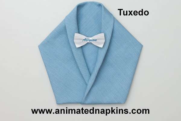 Animation: Napkin Tuxedo Folding ()